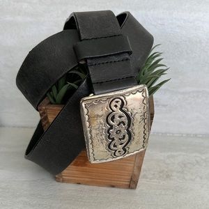 Silpada Designs black belt size large silver buckle